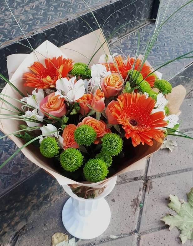 Букет цветов из: Герберы, Хризантемы, Альстромерии и Розы в Бокино