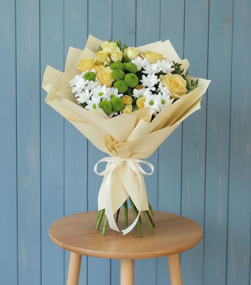 Букет цветов из: Хризантемы и Розы в Бокино