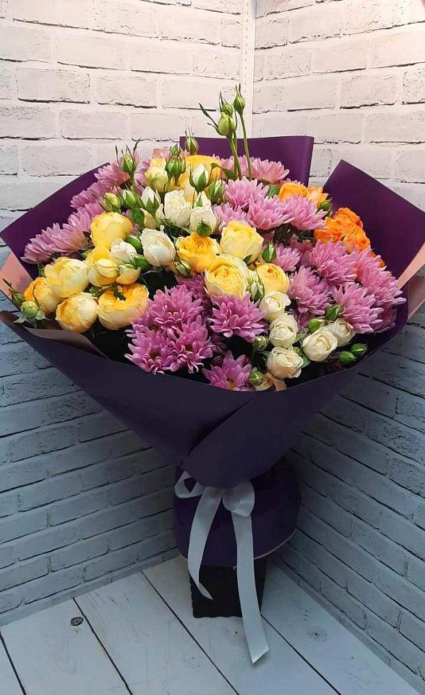 Букет цветов из: Хризантемы и Розы в Бокино