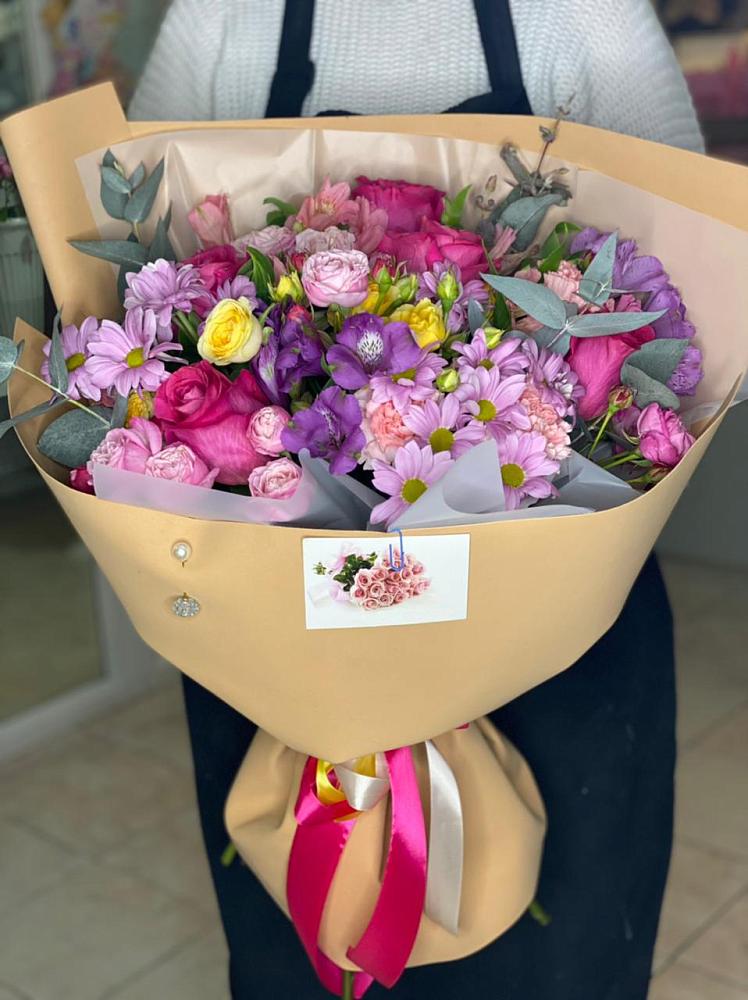 Букет цветов из: Хризантемы, Гвоздики и Альстромерии в Бокино