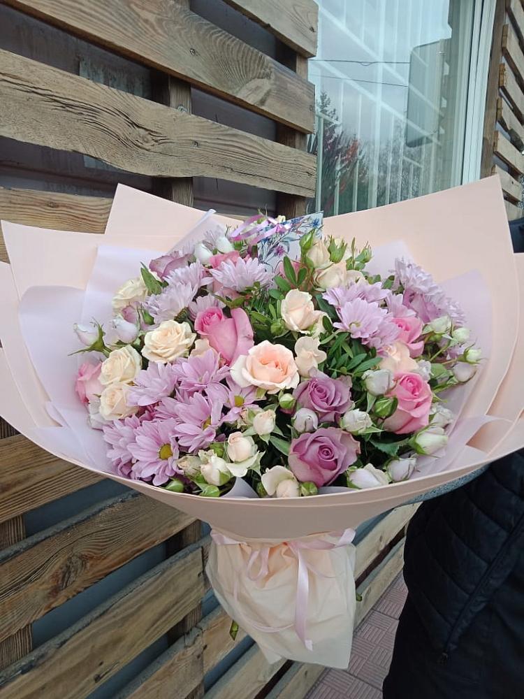 Букет цветов из: Розы и Хризантемы в Бокино