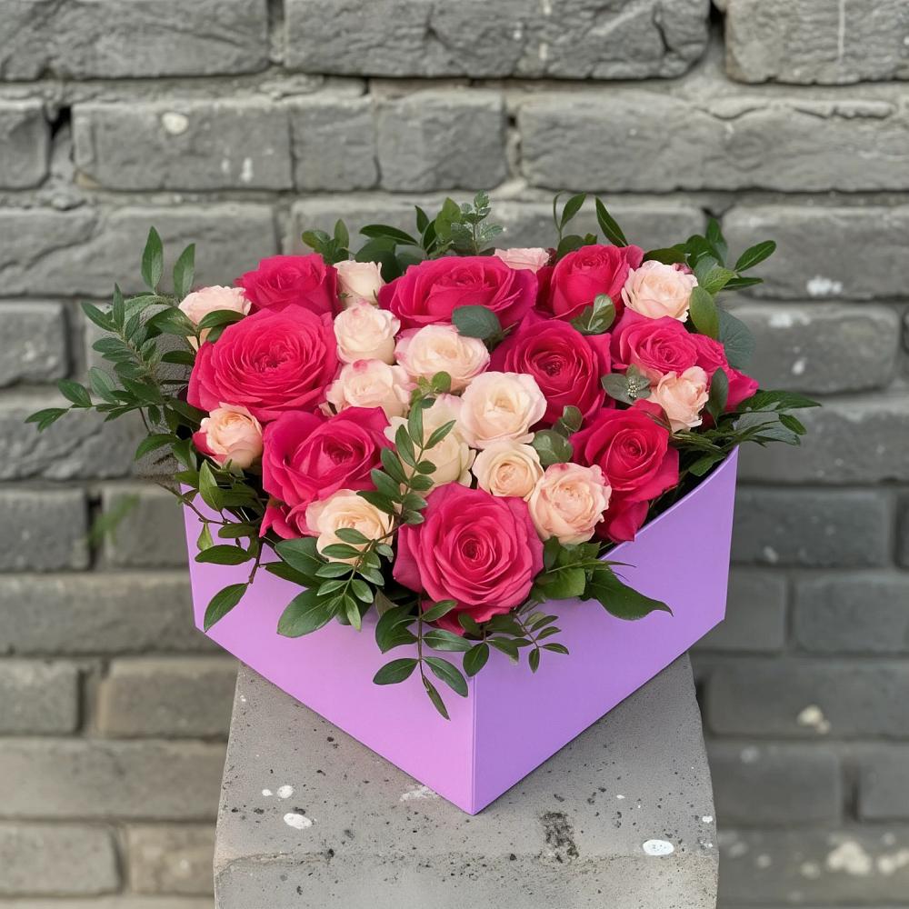 Цветочная композиция из Розы в коробке в Бокино