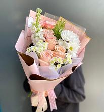 Букет цветов из:  Хризантемы и Розы в Бокино