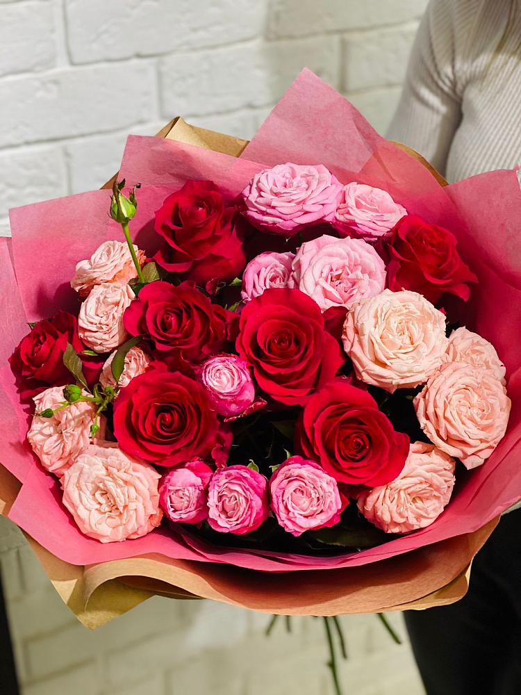 Букет цветов из: Розы в Бокино