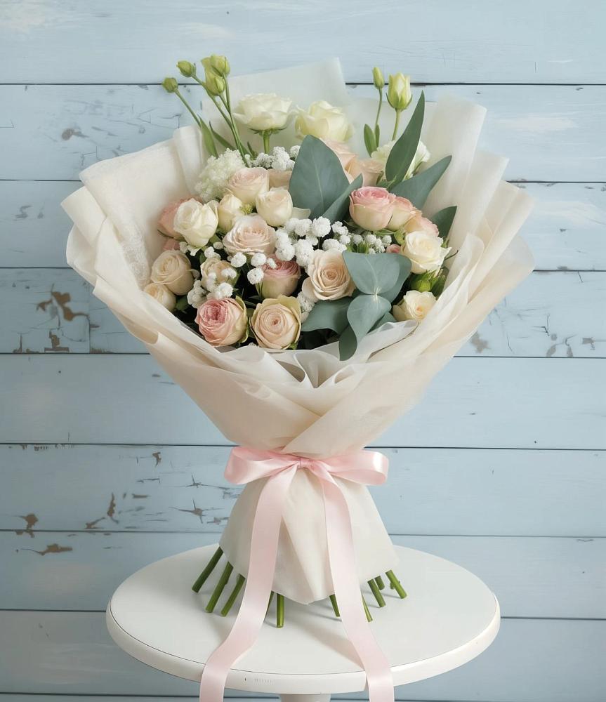 Букет цветов из: Розы и Лизиантусы в Бокино