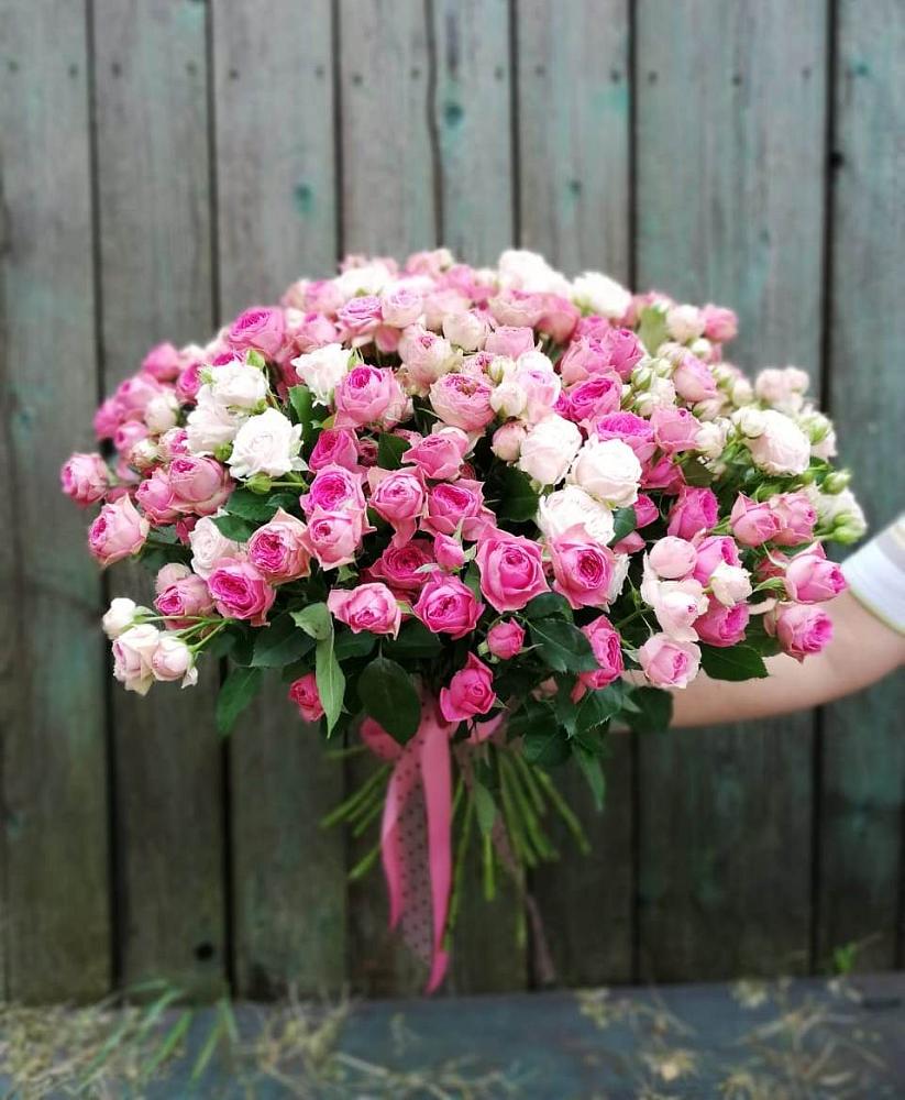 Букет Розовые кустовые розы Натали и Лав Лидия в Бокино