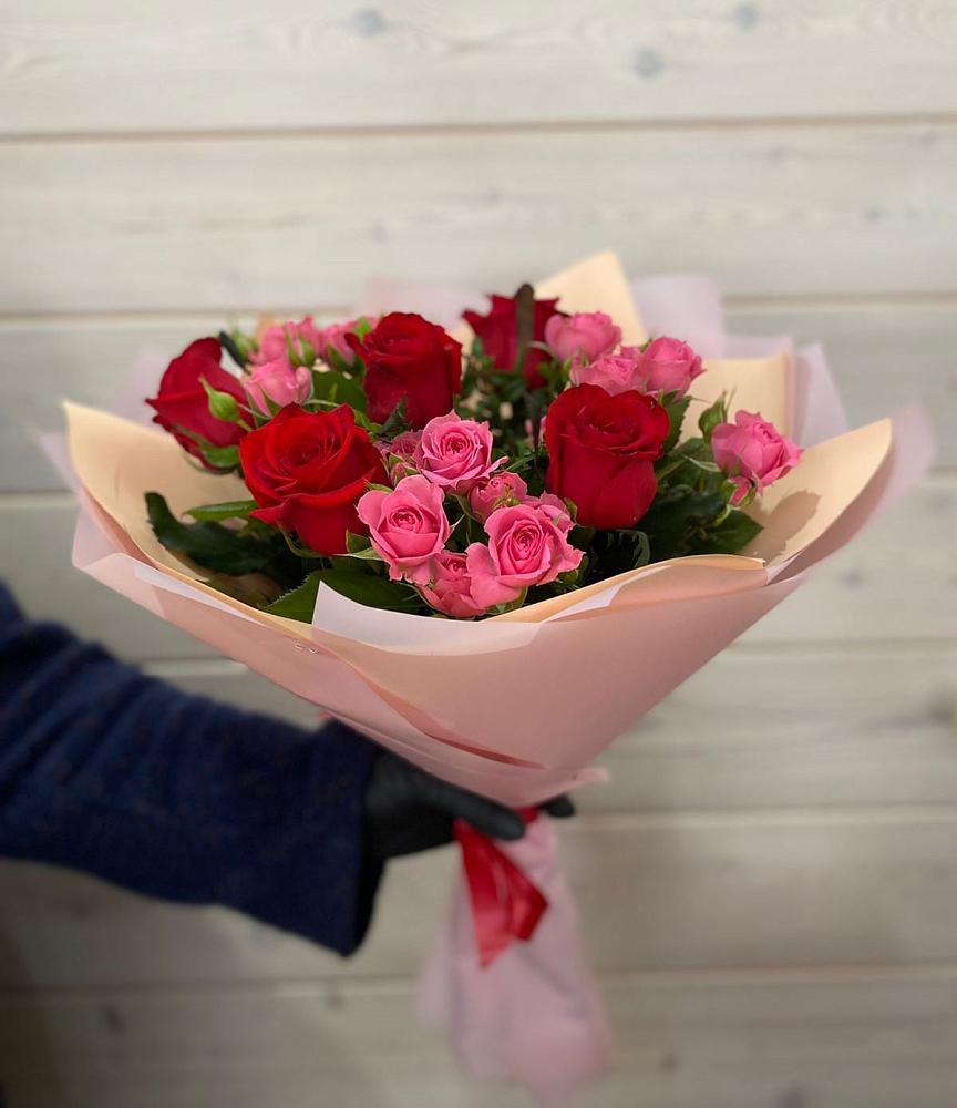 Букет цветов из: Розы в Бокино
