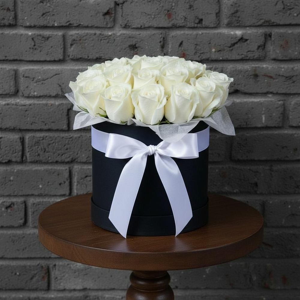 Цветочная композиция из Розы в шляпной коробке в Бокино