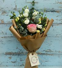 Букет цветов из:  Розы и Лизиантусы в Бокино