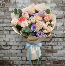 Букет цветов из:  Розы, Лизиантусы и Гвоздики в Бокино