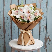 Букет цветов из:  Орхидеи и Розы в Бокино