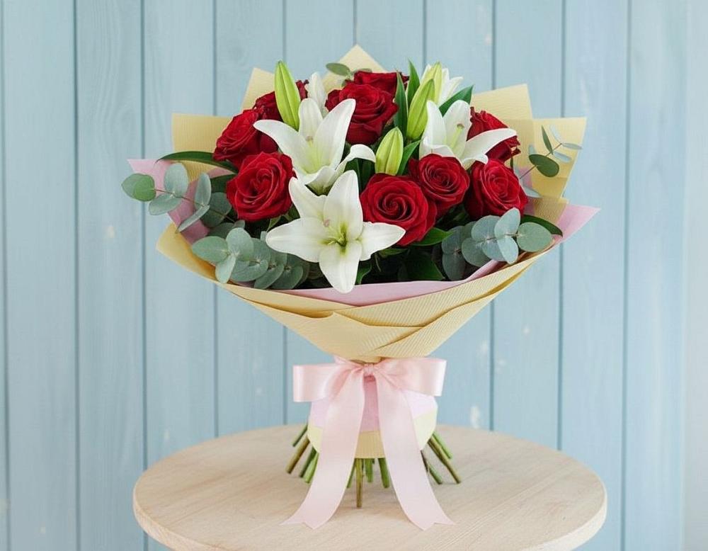 Букет цветов из: Лилии и Розы в Бокино